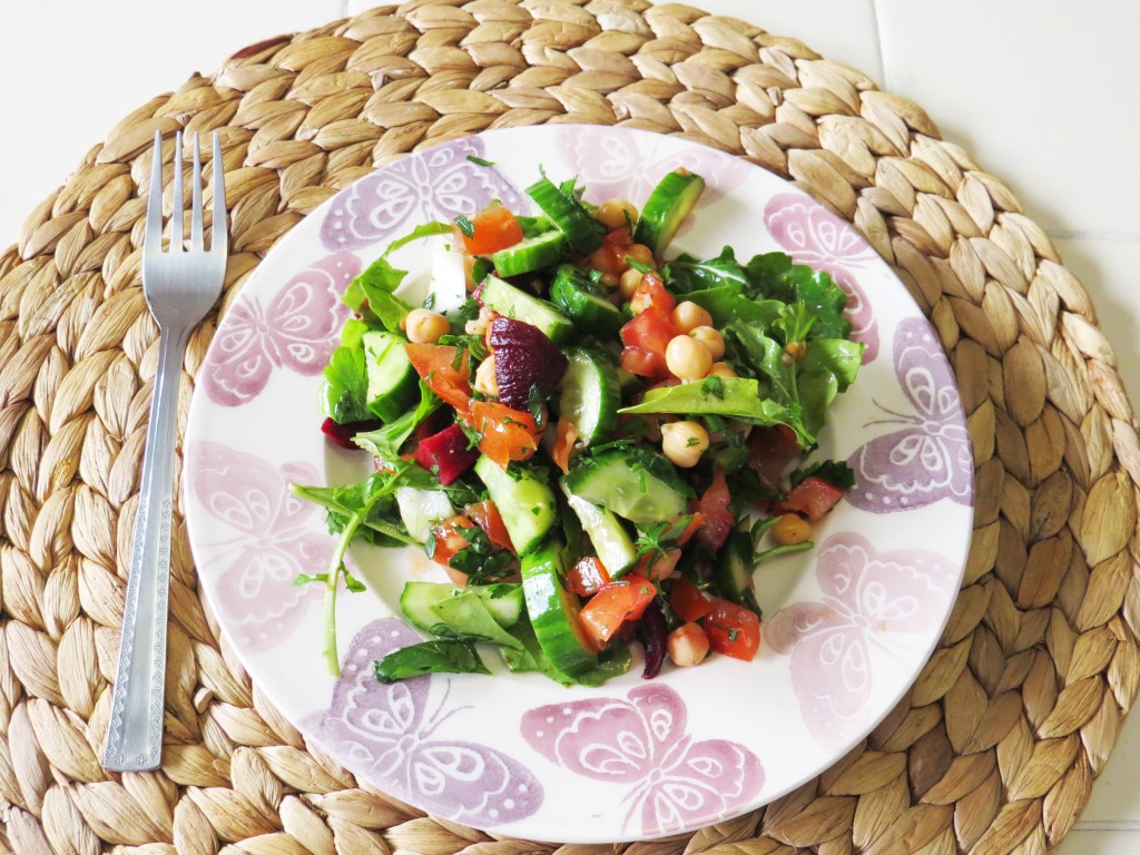 سلطة الحمص و&nbsp;البنجر